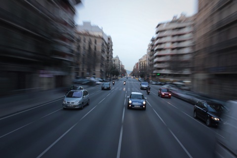 Radars urbains sont installés sur les routes des villes en France en juillet 2021